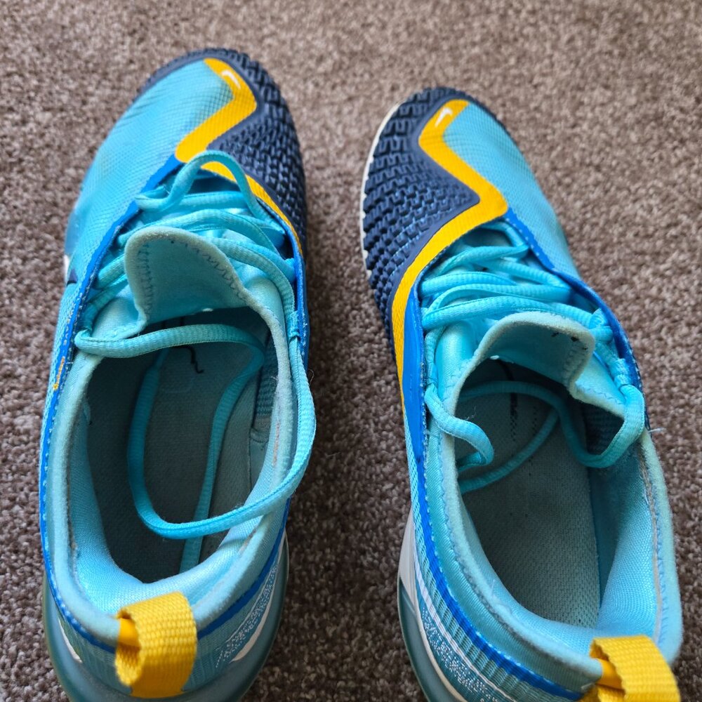 Nike - Picture 7 of 9